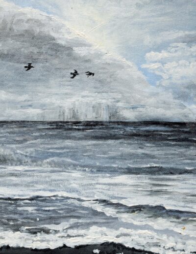 Skizze eines Meers mit Möwen, viele Wolken, Wind.